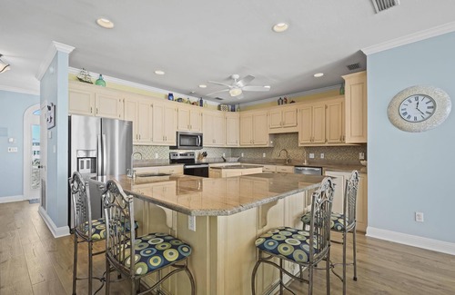 Southpointe House | Gorgeous beachfront property with an expansive back deck and perfect Gulf views!