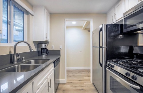 Beverly Grove Apartment | Gorgeous Beverly Grove 1BR w/Gym, near Melrose by Blueground