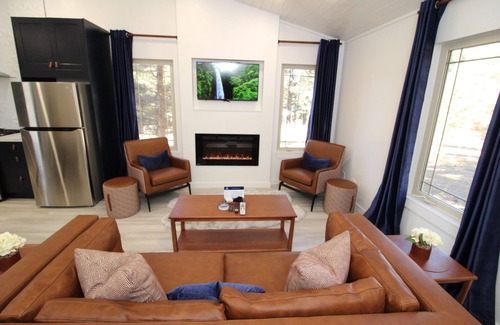 Angel Fire Cabin | Gorgeous cabin in the woods, fire pit, king bed, a/c