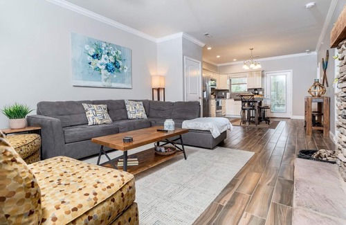Townsend Condo | Gorgeous Cades Cove Condo with Community Pool!