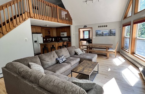 Lake Harmony Estates Ski Chalet | Gorgeous Chalet in the Perfect Setting, Truly One of the Poconos Best