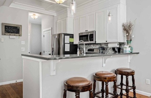 Lincoln Beach House | Gorgeous Coastal Bella Beach Escape, Pet Friendly, Private Deck w/Hot Tub, Short Walk to Beach