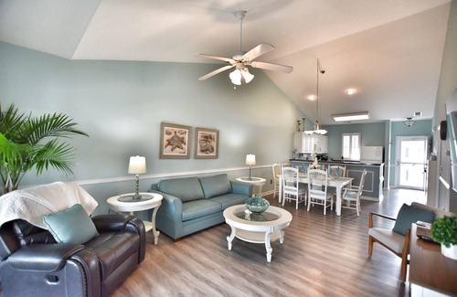 North Myrtle Beach Condo | Gorgeous Condo in an Intracoastal Waterway Comm/Carolina Keyes/Pool