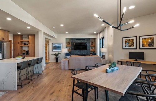 Tamarack Resort Condo | Gorgeous Condo| Fireplace and Balcony