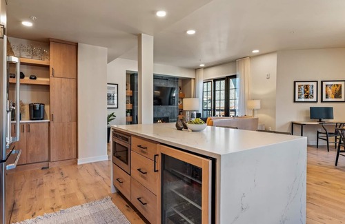 Tamarack Resort Condo | Gorgeous Condo| Fireplace and Balcony