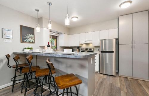 Old Town Apartment | Gorgeous Condo in the Heart of Old Town