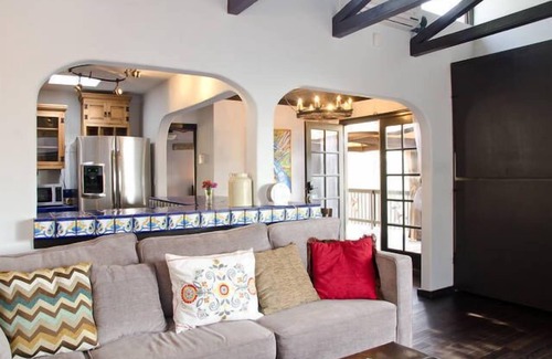 Hollywood Hills West Cottage | Gorgeous Deck Views in Legendary Laurel Canyon for 1-3 months