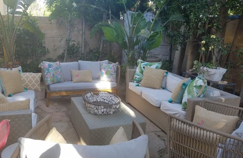 Westchester House | Gorgeous Decorator Home in Perfect Location to Explore Los Angeles