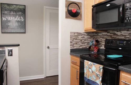 North Capitol Condo | Gorgeous Downtown Condo on River