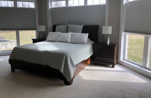 Annapolis Apartment | Gorgeous Edgewater home with in-law apartment has beautiful wood floors, high ceilings and crown molding throughout.