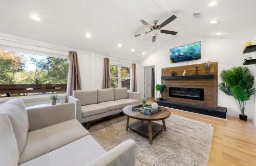 Atlanta House | Gorgeous EST Mercedes Stdm 10-min Patio Slps 10