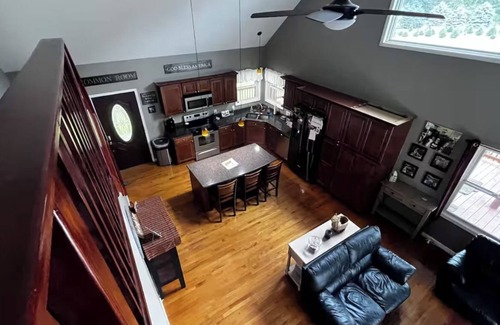 Trumansburg House | Gorgeous Farmhouse in the Heart of the Fingerlakes