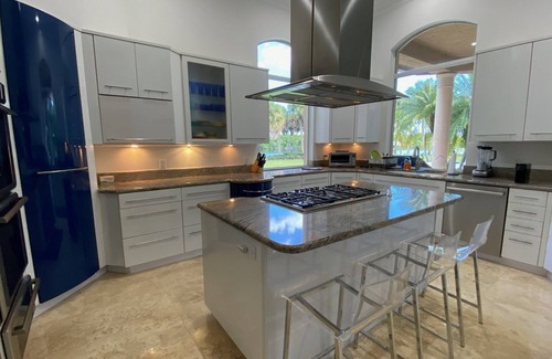 Port Saint Lucie House | Gorgeous Gated Getaway