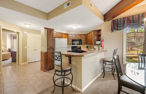 Branson West Condo | Gorgeous, Gated Golf Community Family Villa
