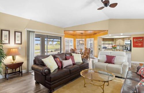 Cape Coral House | Gorgeous Golf Course Home w Pool in Cape Royal