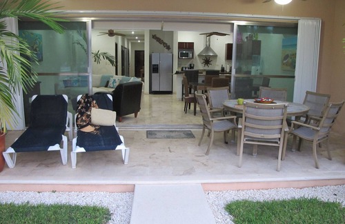 Puerto Aventuras Condo | Gorgeous Ground Level 3 Bed, 3.5 Bath Condo on Marina canal. Sleeps 6