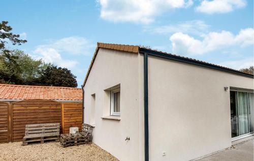 Notre-Dame-de-Monts House | Gorgeous Home In Notre Dame De Monts
