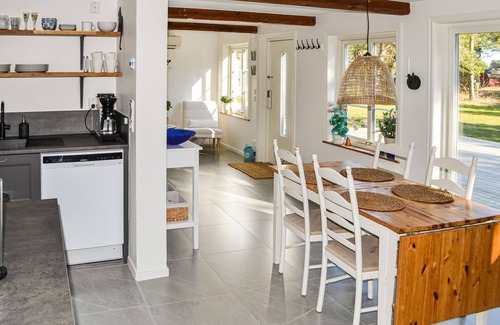 Borrby House | Gorgeous home in Borrby with WiFi