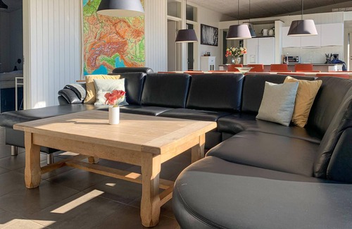 Handrup Strand House | Gorgeous home in Ebeltoft with sauna