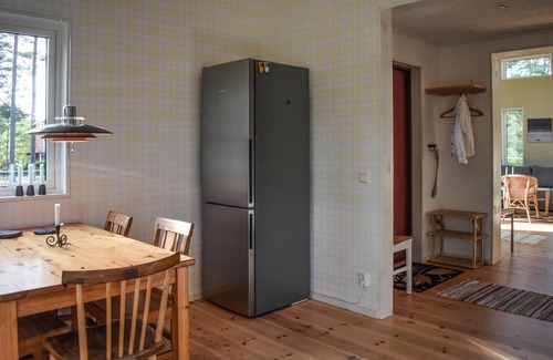 Stora Ror House | Gorgeous home in Färjestaden with WiFi