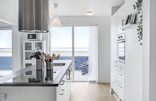 Bønnerup Strand House | Gorgeous home in Glesborg with WiFi