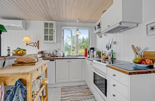 Vestero Havn House | Gorgeous home in Læsø with WiFi