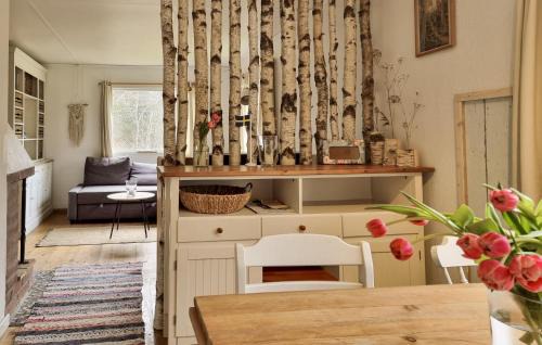 Annolfsbyn House | Gorgeous Home In Mellerud With Wifi