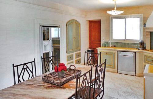 Mouries House | Gorgeous home in Mouries