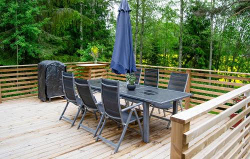 Orebro County House | Gorgeous Home In Örebro With Sauna