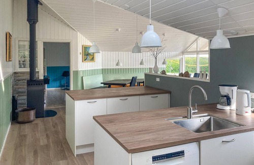 Kramnitse House | Gorgeous home in Rødby with sauna