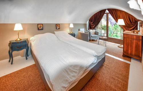 Sabran House | Gorgeous Home In Sabran