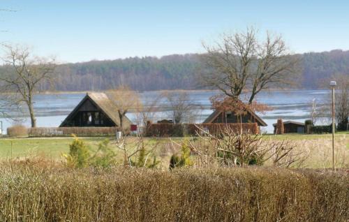 Muritz House | Gorgeous Home In Schwarz With Kitchen