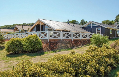 Grønninghoved Strand House | Gorgeous home in Sjølund with sauna