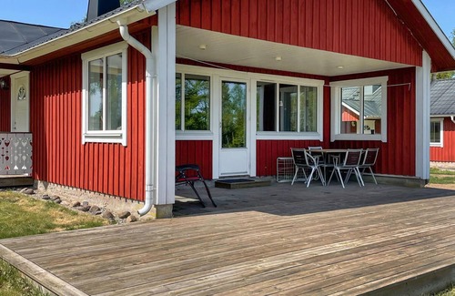 Flattinge House | Gorgeous home in Vittaryd with WiFi