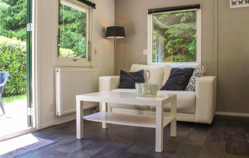 Vorden House | Gorgeous Home In Vorden With Kitchen