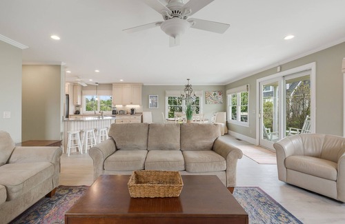West Harwich House | Gorgeous home sleeping 12 with ocean views