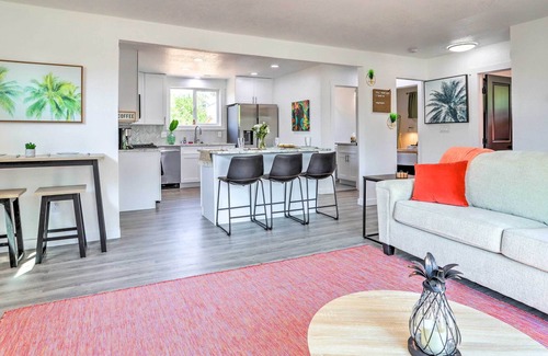 Dupont House | Gorgeous House ~ 8 Mi to Downtown Denver!