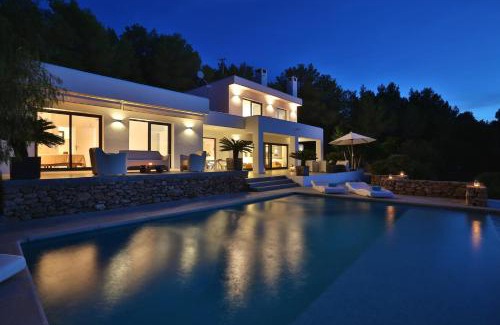 Sant Josep de sa Talaia Villa | Gorgeous Ibiza Villa Las Palomas 4 Bedrooms Beautiful Sunset & Country View San Jose