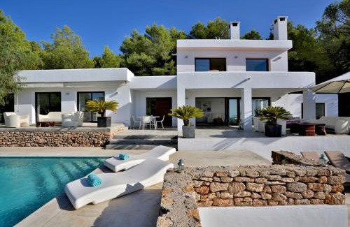 Sant Josep de sa Talaia Villa | Gorgeous Ibiza Villa Las Palomas 4 Bedrooms Beautiful Sunset & Country View San Jose