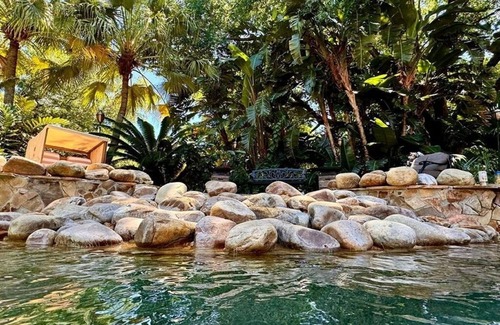 Clermont House | Gorgeous Island Estate - 10 Bedrooms In 2 Buildings