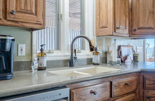 Hot Springs Village House | Gorgeous Lake Views, 2 living areas, large porch, Central Location