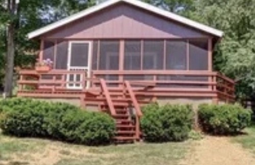 Town of Ledyard House | Gorgeous Lake House!