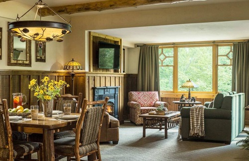 Lake Placid Resort | Gorgeous Lake Placid resort close to downtown, skiing, and more