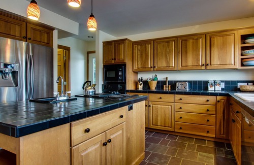 Hayden Lake House | Gorgeous Lakefront Home with Stunning Views & Private Dock - Dogs OK