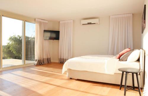 Caesarea Villa | Gorgeous Mansion by Caesarea's Greatest Beach-hosted by Sweetstay