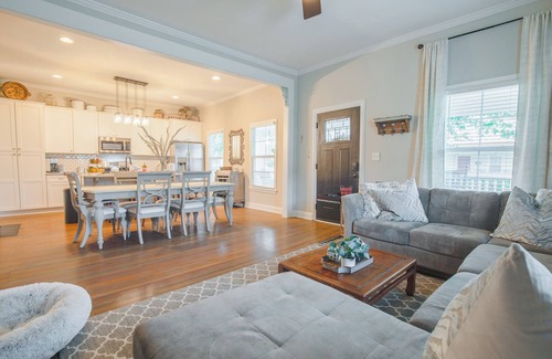 Dunean House | Gorgeous mill house minutes to historic downtown Greenville & Swamp Rabbit Tr