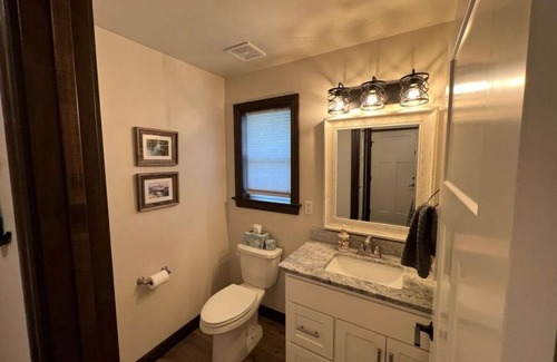 Pulaski House | Gorgeous, modern house, backyard connects with community park and fields.