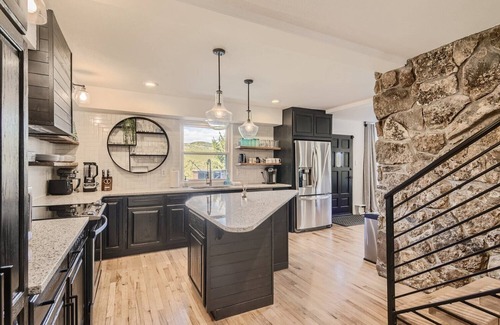 Shadow Mountain House | Gorgeous mountain home with private hot tub, sauna, outdoor seating, views