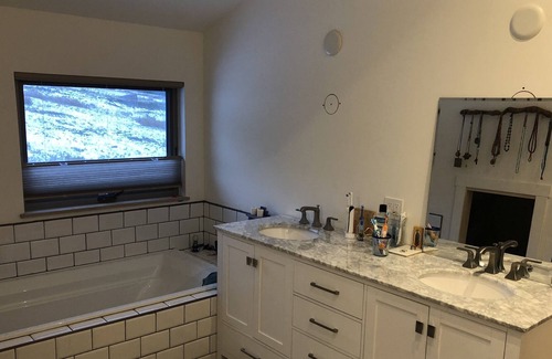 Ophir House | Gorgeous mountain house in small town