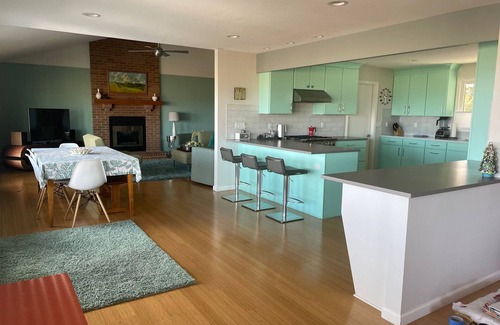 Louisville House | Gorgeous mountain view, Open Space, Private Pickleball Court, perfect location!